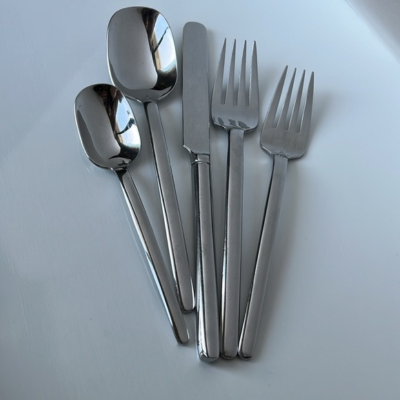 Mikasa Zena Set of 5 Modern Stainless Steel Glossy Table Place Setting - Picture 10 of 10